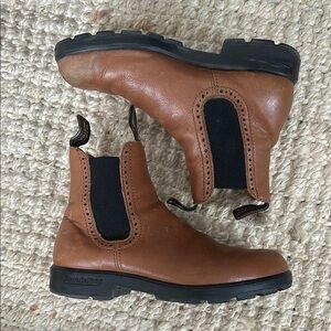 Blundstone Tan Leather Boots